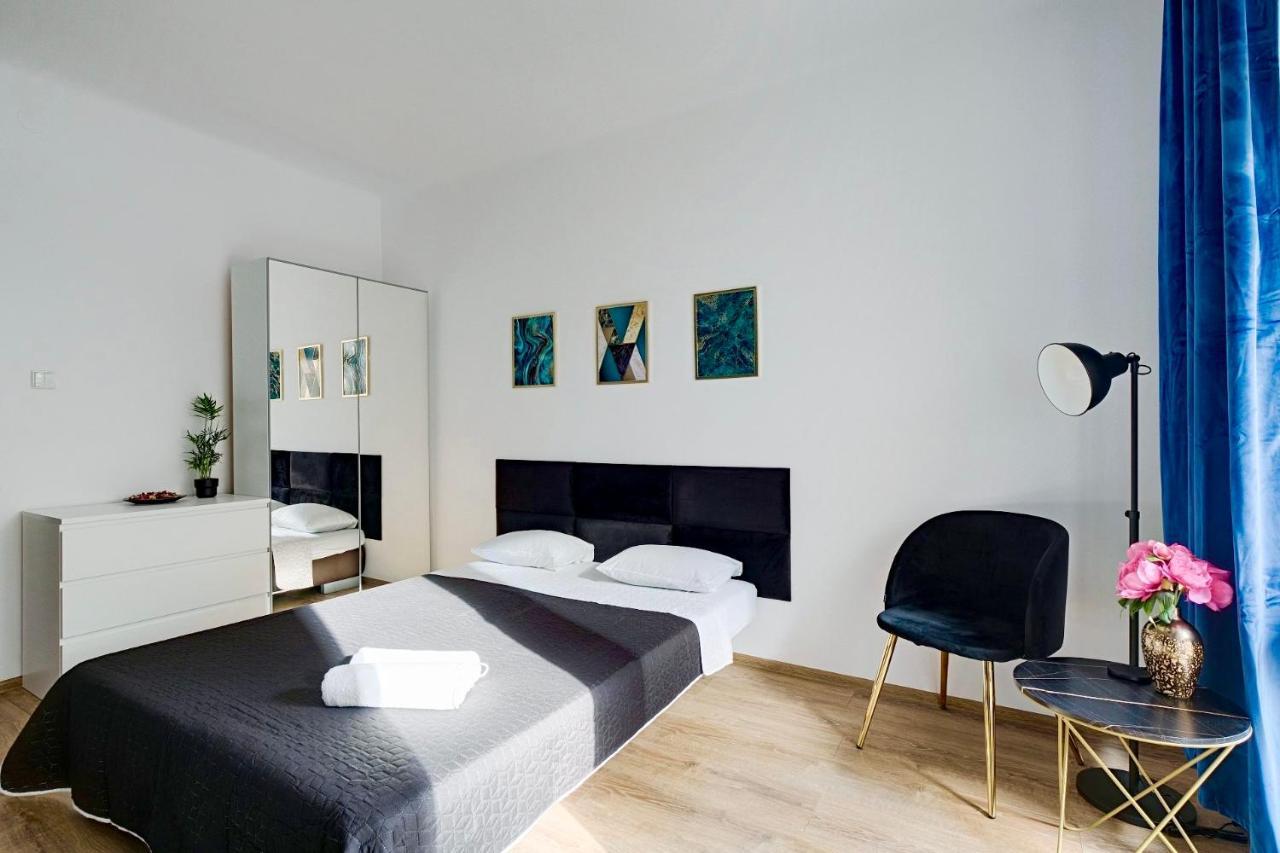 Charming Apartment In The City Center Varsóvia Exterior foto