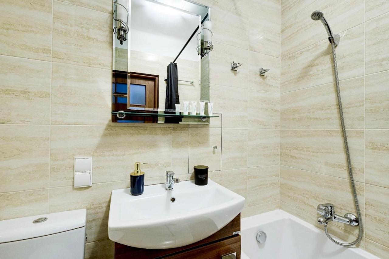 Charming Apartment In The City Center Varsóvia Exterior foto